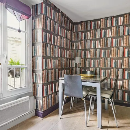 Authentic Duplex Overlooking The National Archives Apartamento París