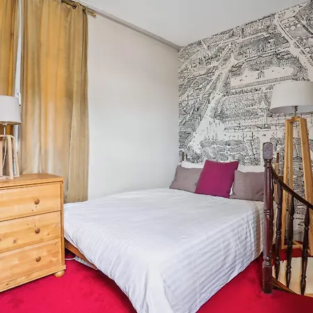 Authentic Duplex Overlooking The National Archives Apartamento París